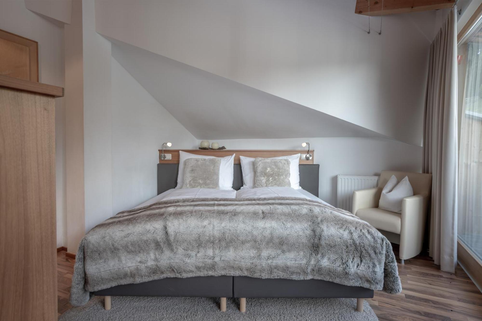 Petit Madlein Bed and Breakfast Ischgl Exteriör bild
