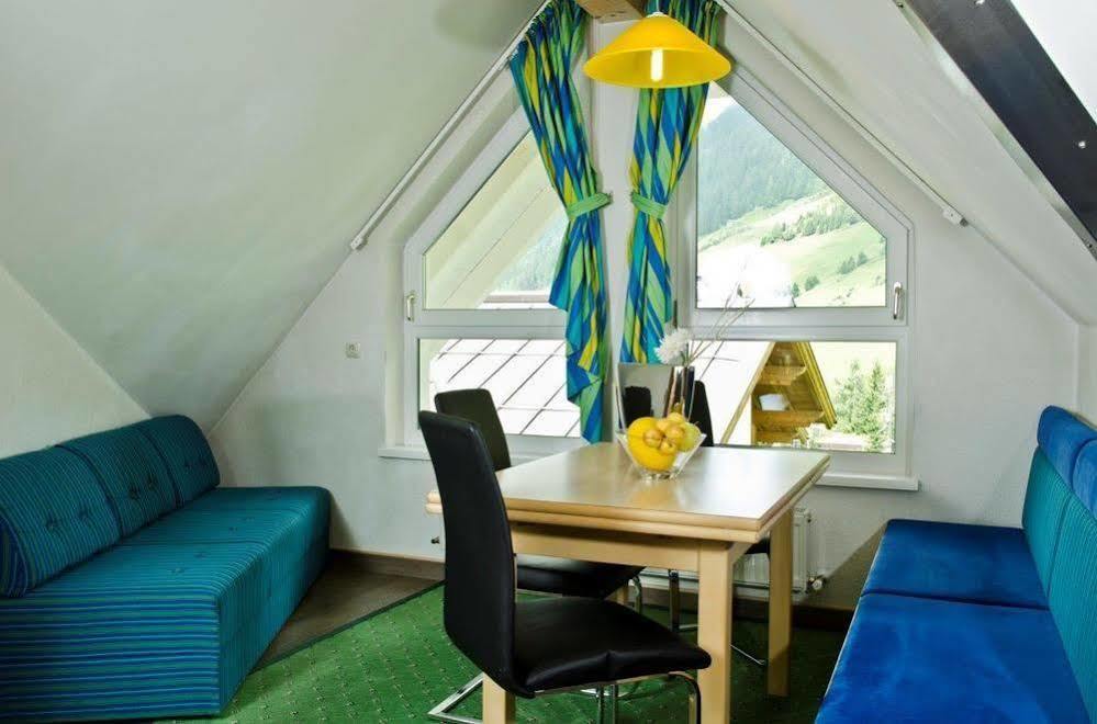 Petit Madlein Bed and Breakfast Ischgl Exteriör bild